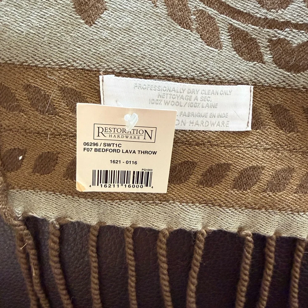 Restoration Hardware Bedford Lava 100% Wool Throw Blanket Brown Damask 50x70 NWT
